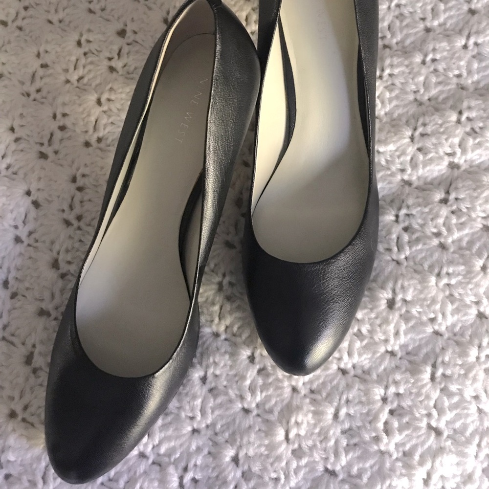 Black, 3.5” heel, size 9